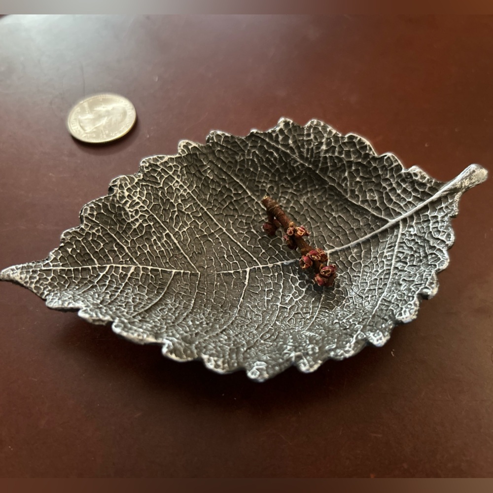 Silver Leaf Trinket Dish Botanical Catch-All Jewelry Tray Fall Spring Decor - Picture 12 of 14